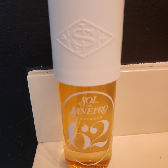 Sol de Janeiro Accessories - Authentic Sol de Janeiro Brazilian Crush Cheirosa 62 Perfume Mist (8.1 oz)